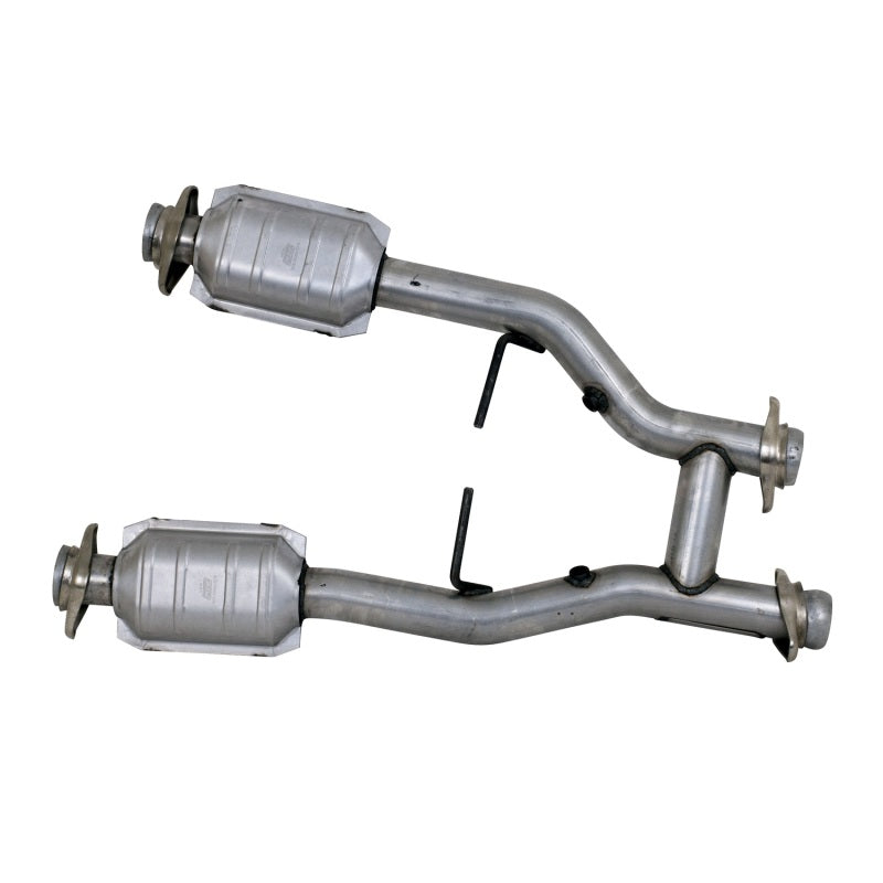 BBK 96-04 Mustang 4.6 GT / Cobra Short Mid H Pipe w Catalytic Converters 2-1/2 For Long Tube Headers — Photo - Unmounted